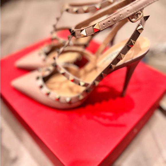 Valentino Garavani Poudre “Rockstud” sizer 7b - Picture 12 of 16